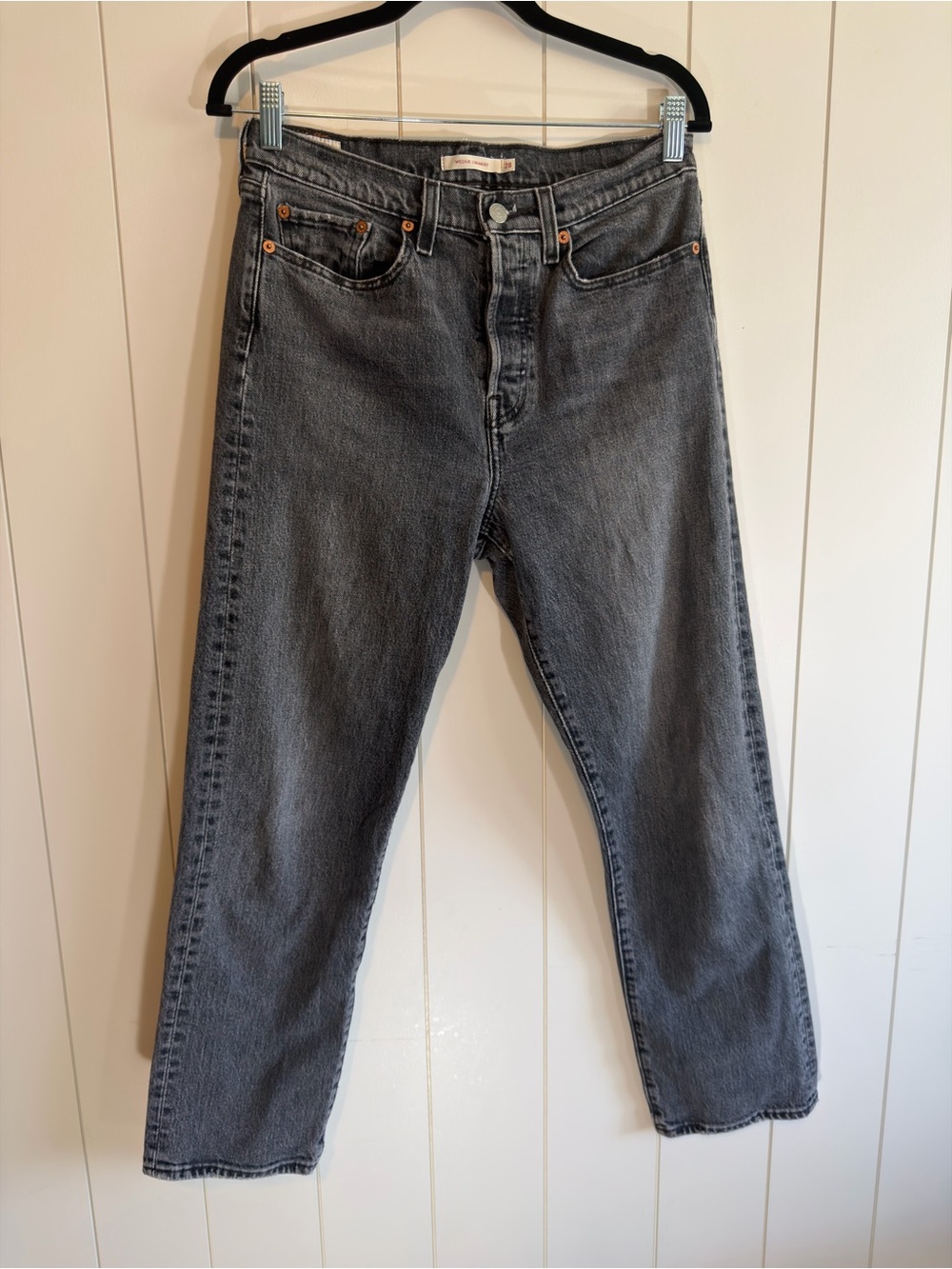 Levi's Women's Wedgie Straight-Leg Jeans in Faded Charcoal